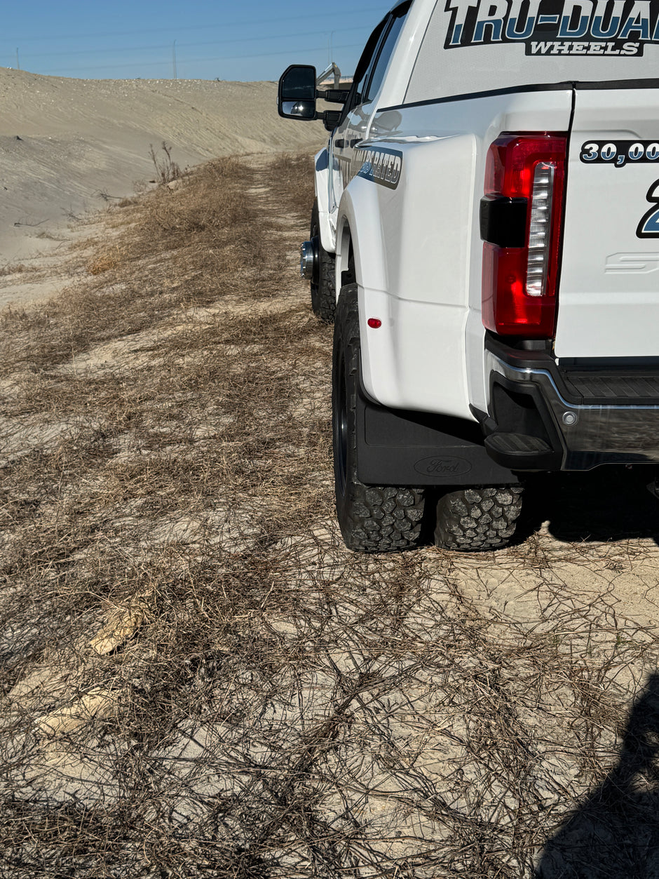 Half angle of 2024 Ford F450 with 37-inch tires, no lift kit