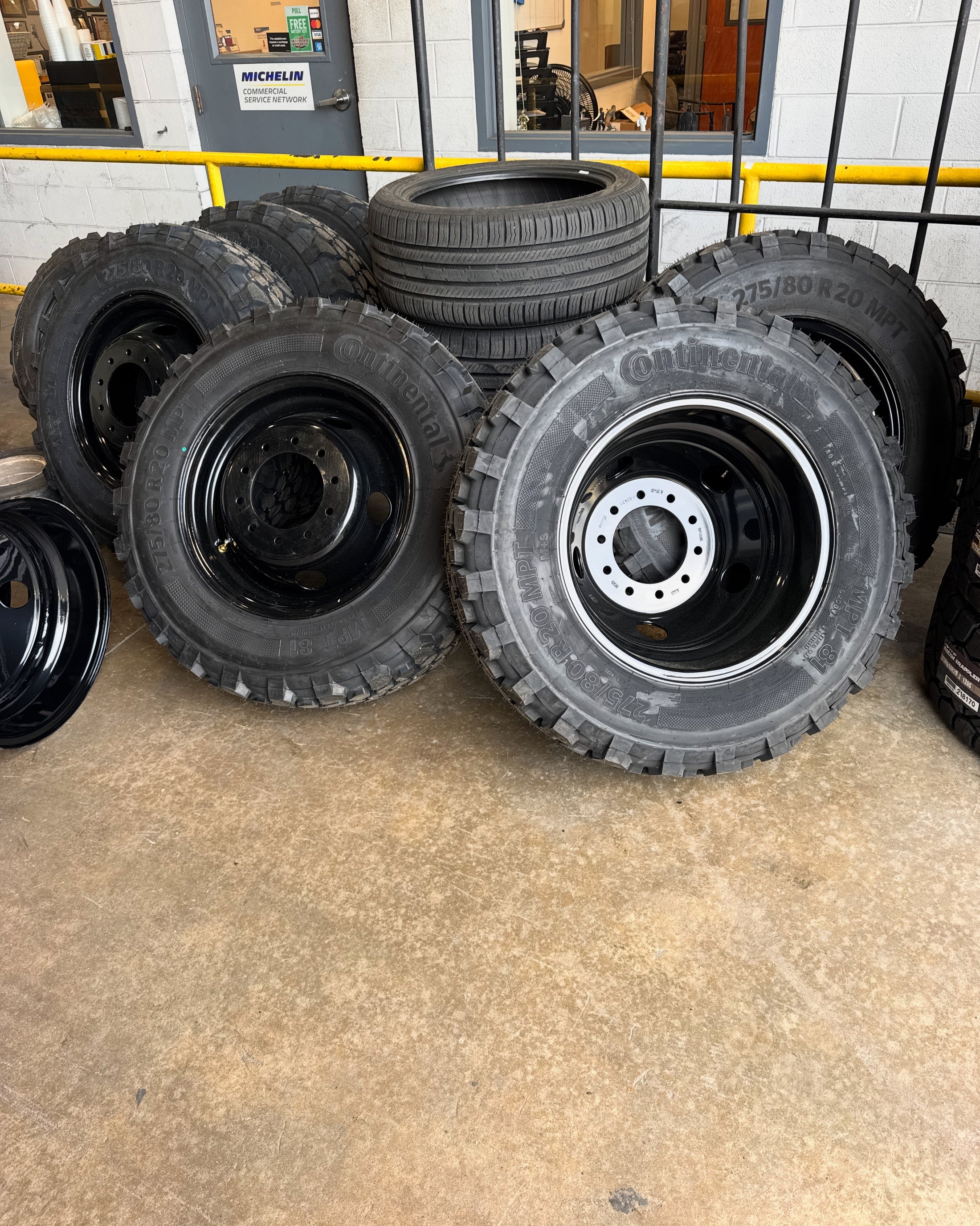 Set of 6 Continental 275/80r20  MPT 81 on Tru-dually 8x200 Ford  wheels